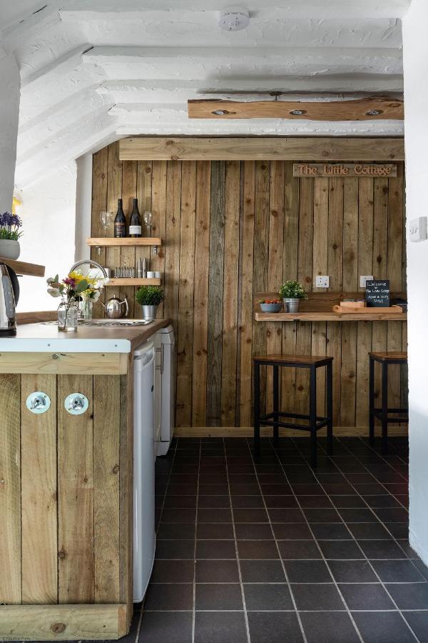 Farmhouse & Cottage At Geufron Farm - Dog Friendly Bryn-crug Екстер'єр фото